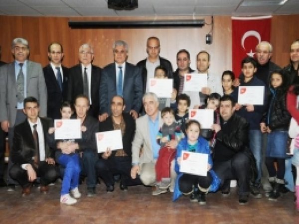 Baba Destek Programı'na Katılan Babalara Sertifika 