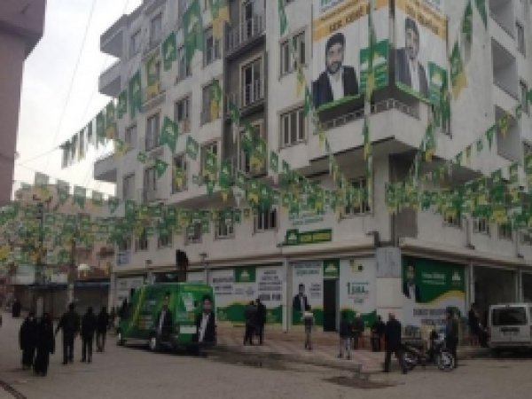 HÜDA PAR Cizre Seçim Minibüsü Yola Koyuldu 