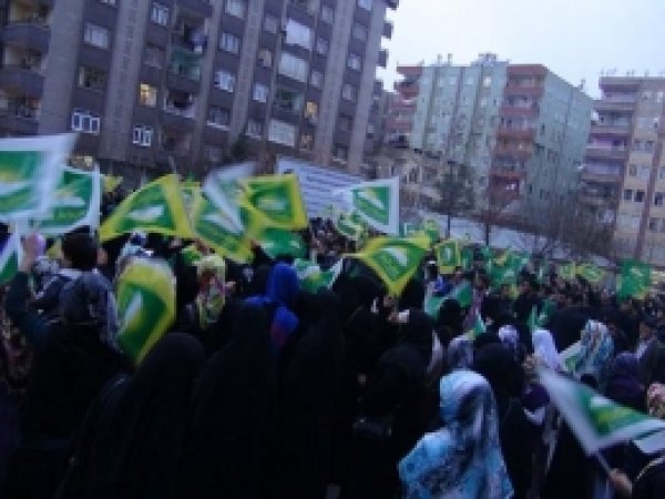 HÜDA PAR Diyarbakır'da Bir Günde 4 Seçim Bürosu Açtı 