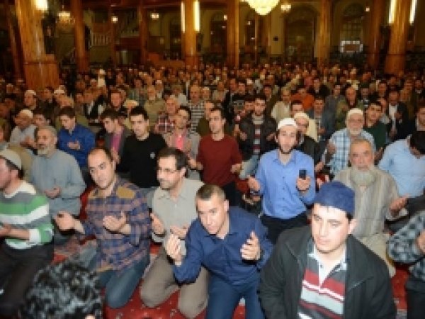 Tahir Büyükkörükçü Hocaefendi  Anıldı 