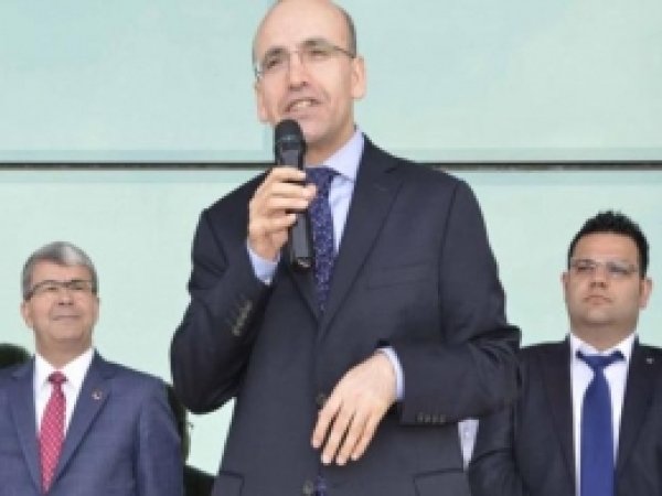 Maliye Bakanı İskenderun'da 