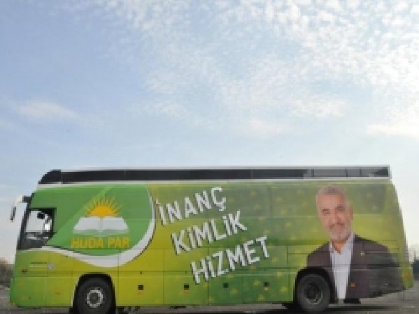 HÜDA PAR Seçim Otobüsü  Ağrı Yolunda 