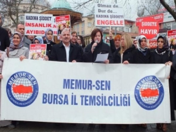 'Kadın Bedeni Üzerinden Tüketim Kültürü Sağlanıyor'