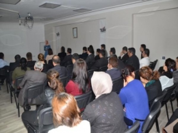 Van'da TUİK Personellerine Evlilik Öncesi Eğitim Semineri Verdi 