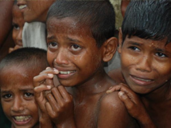 BM: Arakan'daki İnsan Hakları Durumu Kötüleşiyor 