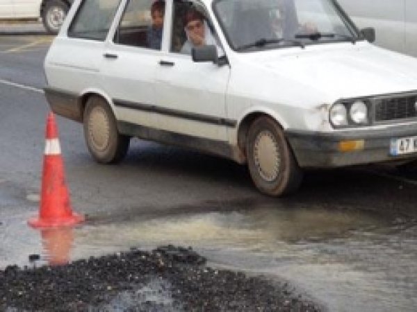 Mardin'de Su Borusu Patladı 