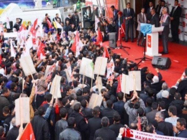 Kamalak, Şanlıurfa'da İktidara Yüklendi 