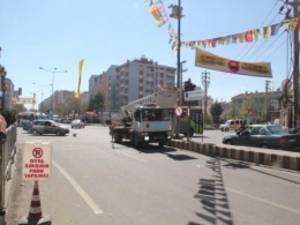 Diyarbakır Belediyesi Tüm Mesaisini BDP'ye Ayırdı 
