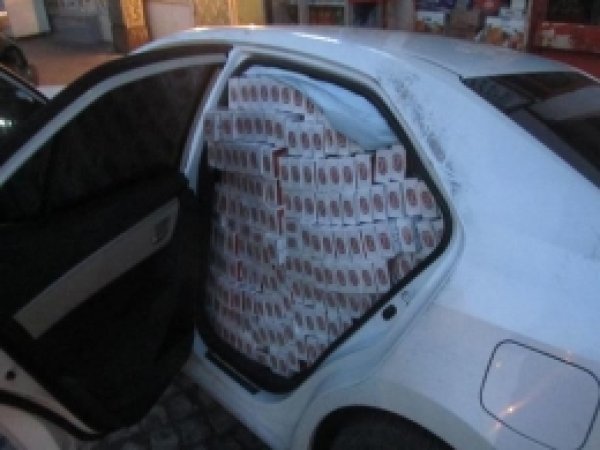 Bitlis'te Esrar Ve Kaçak Sigara Baskınında 2 Kişi Tutuklandı 