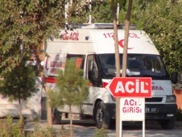 Bursa'da 80 Öğrenci Hastaneye Kaldırıldı 
