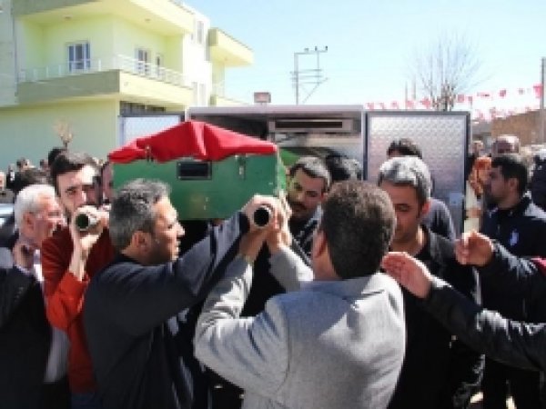 TÜİK Saldırısında Ölen Bir Kişi Midyat'ta Defnedildi 