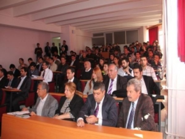 Dicle Üniversitesinde AR-GE Konferansı  