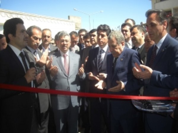 Mardin'in En Büyük Camisi İbadete Açıldı 