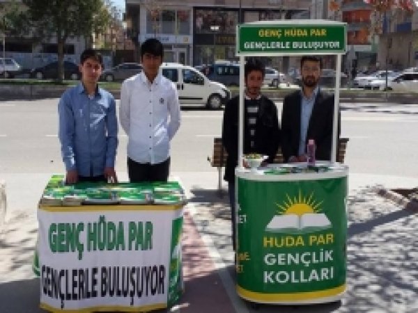 HÜDA PAR Tanıtım Standı Açtı 