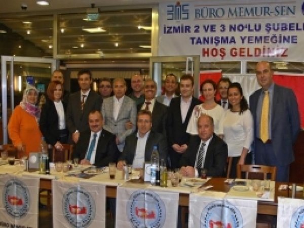 İzmir Halkı Hizmet Bekliyor 