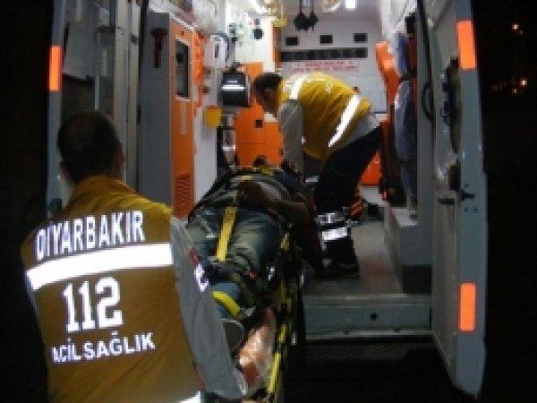 Bismil de Trafik Kazası: 2  Yaralı 