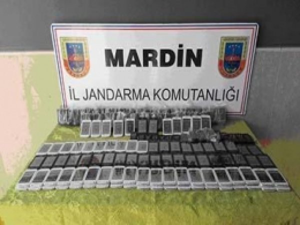 Mardin'de Kaçak Cep Telefonu Ele Geçirildi 