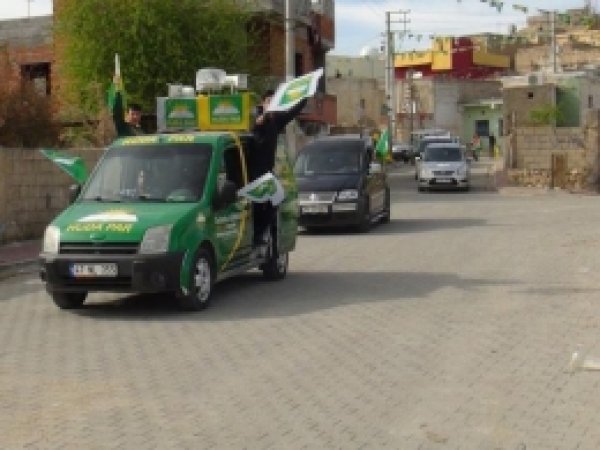 HÜDA PAR Anons Araçları Köy Köy Geziyor 