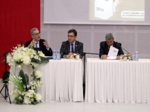 İzmir'de 'Seçim ve Ekonomi' Paneli
