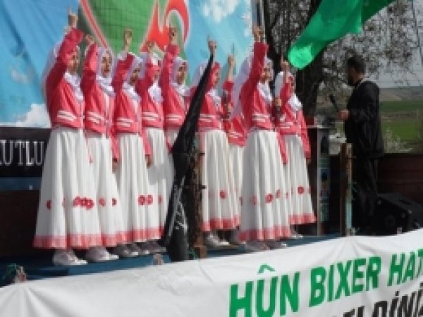 İkiköprü Beldesinde Kutlu Doğum Coşkusu 