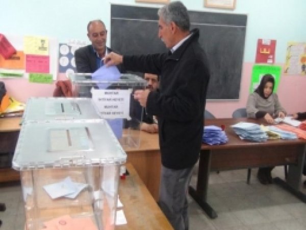 Genç Halkı Sandık Başında 