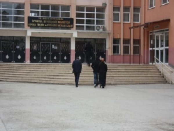 Diyarbakır'da Oy Verme İşlemi Başladı 