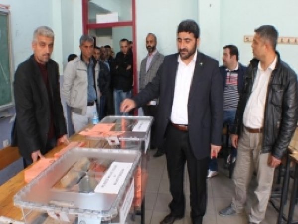 HÜDA PAR Cizre Adayı Oyunu Kullandı 