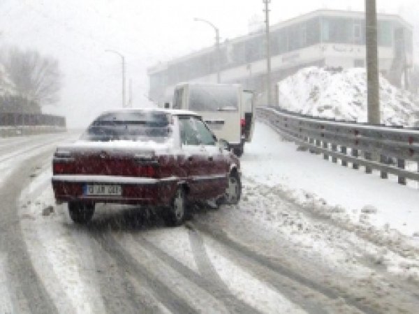 Kar Nedeniyle 2 Köye Seçim Sandığı Ulaştırılamadı  