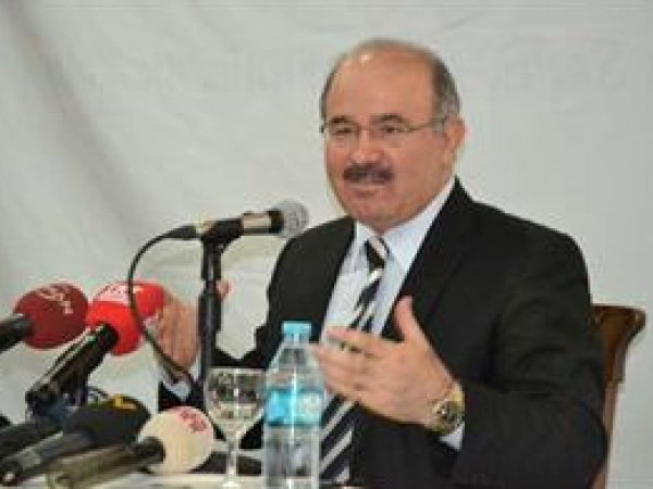 CHP'ye İsmet İnönü'lü Örnek
