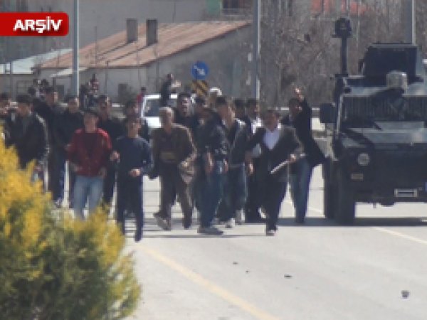 BDP'liler HÜDA PAR'lılara Saldırdı 