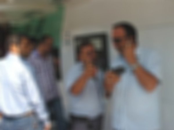 Ağabey ile Kardeşin Muhtarlık Yarışı 