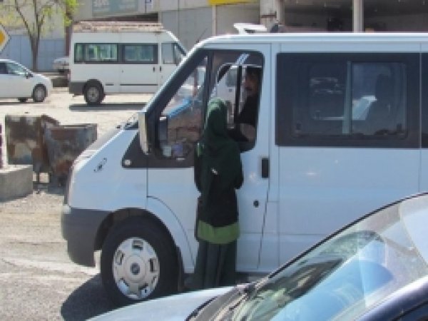 Siverek'te Dilenciler Trafikte Tehlike Saçıyor 