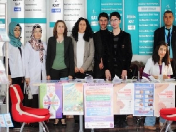 'Kanserden Korunalım' Konulu Eğitim 