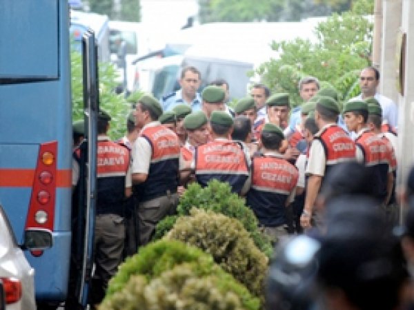 KCK Sanıkları Tahliye Edildi 