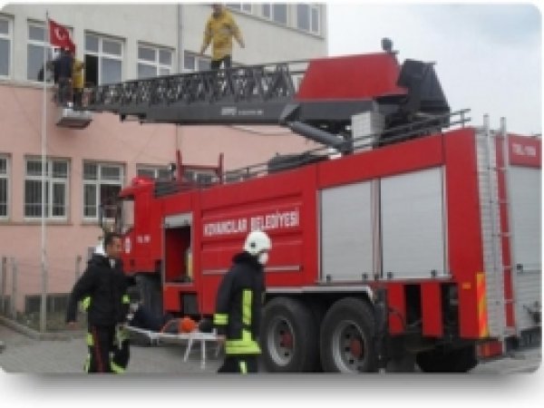 Kovancılar'da Deprem Tatbikatı Yapıldı 