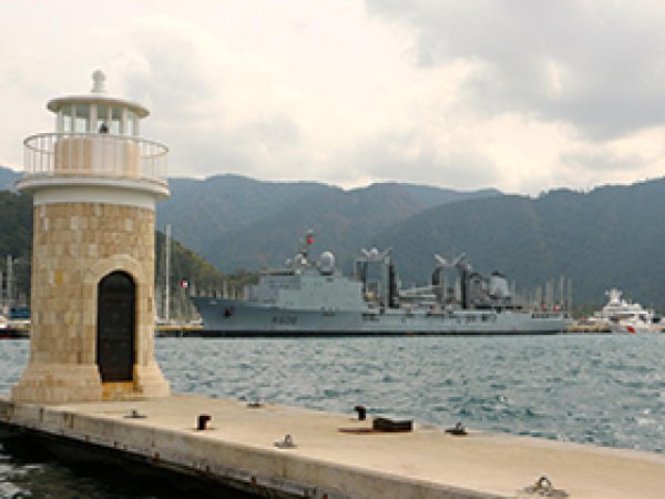 Fransız Savaş Gemisi Marmaris'te 
