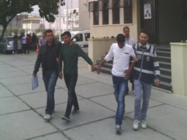 Tarsus'ta Kapkaççılık Yapan 2 Kişi Tutuklandı 