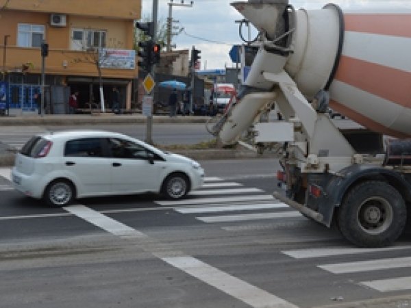 Beton Mikserlerinin Saçtığı Tehlike 