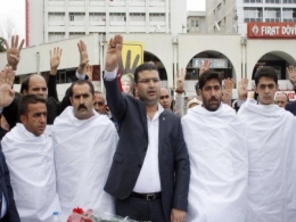 Mısır'daki İdamlara Mersin'den Tepki 