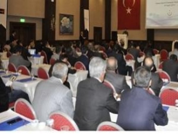 'Vektörler İle Bulaşan Hastalıklar Sempozyumu'