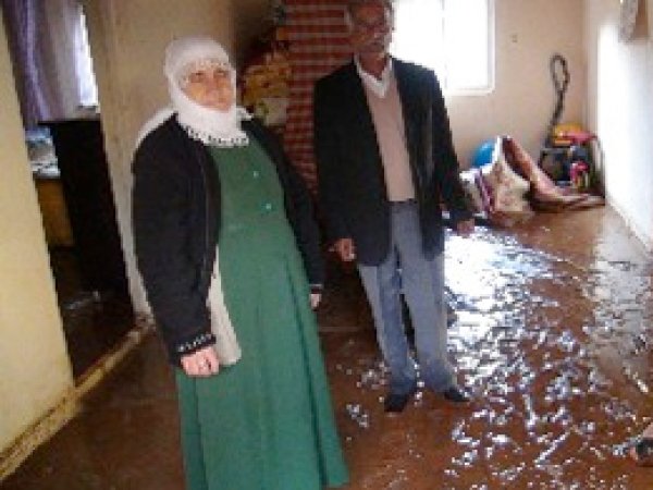 Silvan'da  Evler Çamur Altında Kaldı 