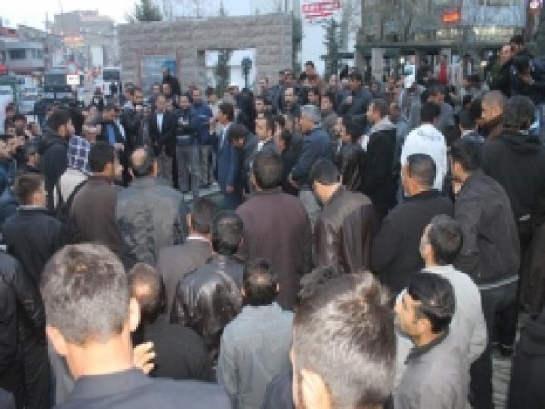 Van'daki Geçici İşçiler, Kalıcı İş İstiyor 