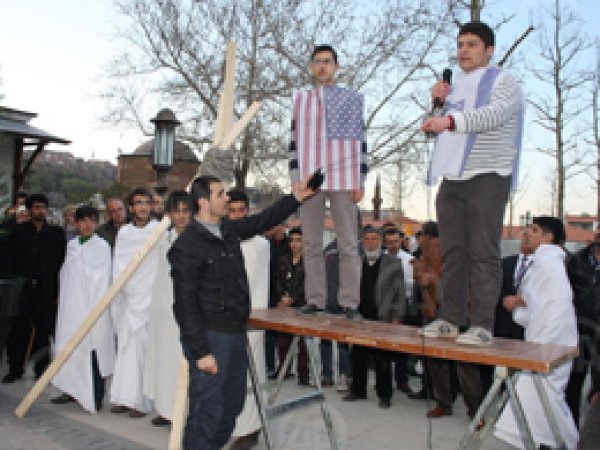 Mısır Cunta Yönetimine Ankara'da Kefenli Protesto