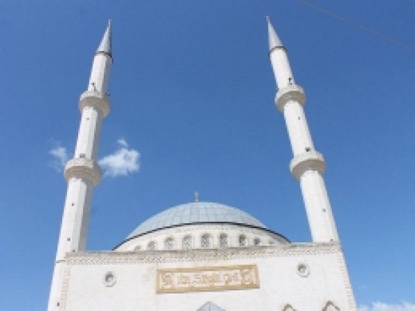 Hacı Nuri Saruhan Camii İbadete Açıldı 