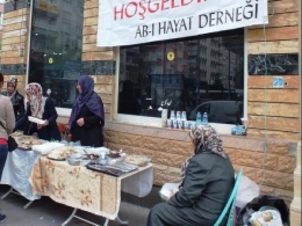 Görme Engelli Öğrenciler Yararına Kermes 