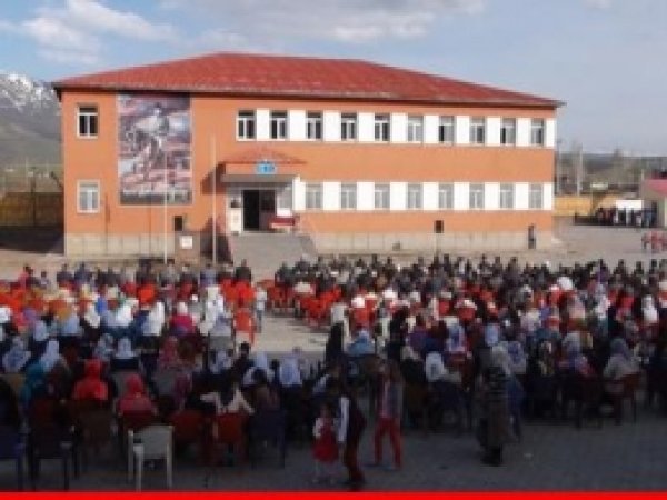 'Peygamberi  Anmanın Mutluluğunu Yaşıyoruz'