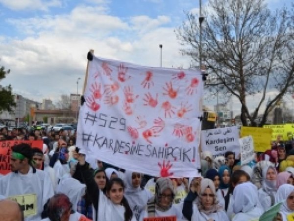 Mısır'daki İdam Kararları Protesto Edildi 