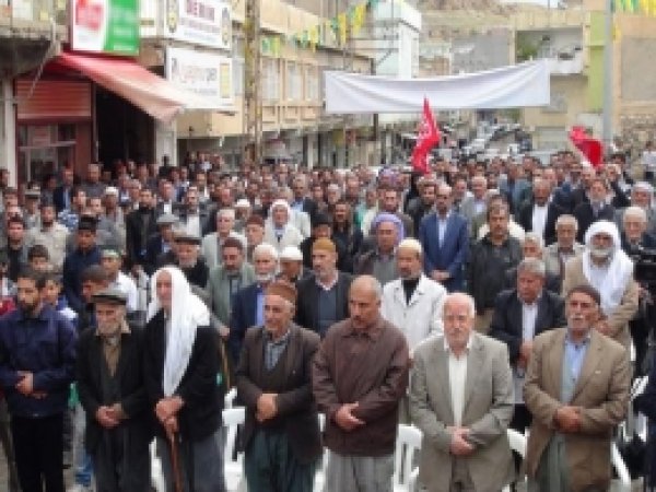 Derik Peygambere Bağlılığın Gösterdi 