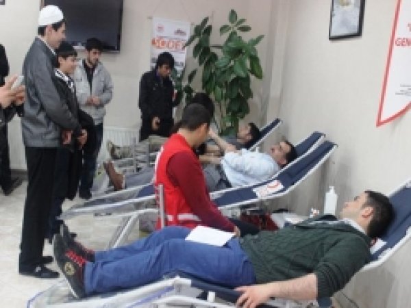 Kovancılar Müftülüğünden Kan Bağışı Kampanyası 