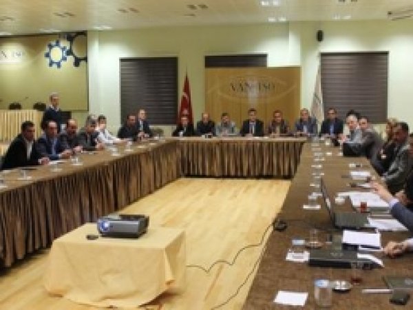 Rekor Kahvaltı İçin Kahvaltıcılar Van TSO'da Toplandı 